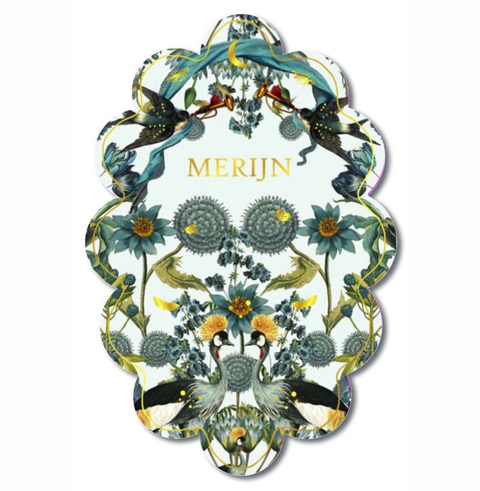 Geboortekaartje botanisch bohemian patroon met zwaluwen in speciale vorm. Een vorm die doet denken aan een barok schilderij met mooi bijpassend kadertje. Illustratief en classy geboortekaartje. Vraag eens een proefkaartje aan.