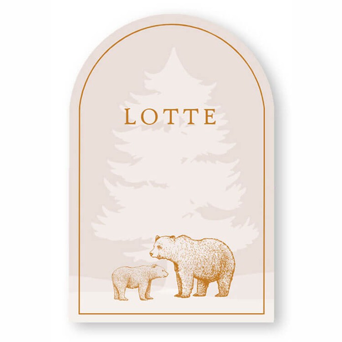 Een uniek geboortekaartje in boogvorm met handgetekende beren. Prachtige lijntekeningen van bosdieren zijn te selecteren in deze collectie samen met Maenmeisje. De roestkleuren zijn zorgvuldig gekozen maar je mag uiteraard jouw eigen combinaties bepalen.