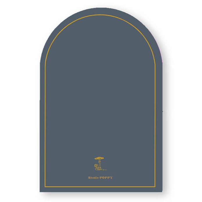 Geboortekaartje met hertje in boogvorm. Minimalistisch met een mooi kadertje en lijntekening van paddenstoelen.