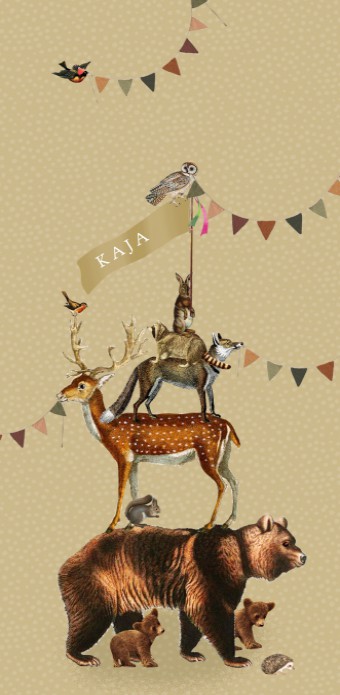Geboortekaartje stapel bosdieren die slingers ophangen
