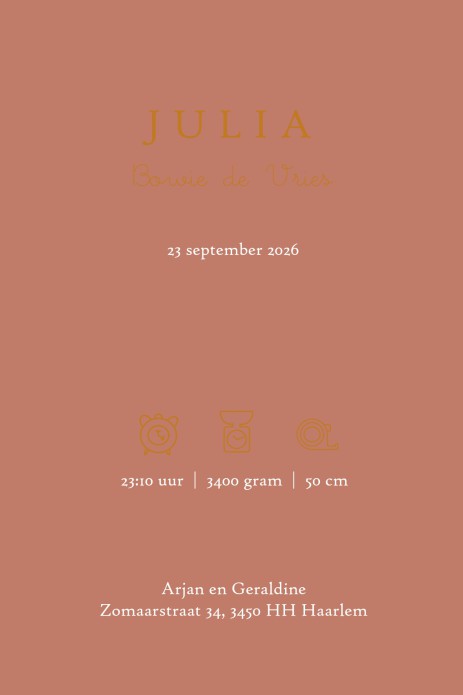 Een heel stijlvol geboortekaartje met handgetekende bosdieren. Gezien bij Maenmeisje! Stijlvol en klassiek geboortekaartje met een persoonlijke stijl. Unieke lijntekeningen voor een rustig en sereen geboortekaartje. In de beeldbank staan nog veel meer afb