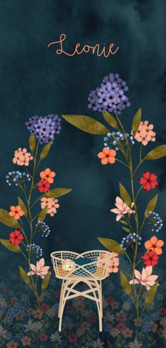 Een heel stijlvol geboortekaartje met fleurige bloemen en lief wiegje. Het kindje ligt te slapen tussen de veldbloemen. Een illustratief en decoratief geboortekaartje in staand model. Bekijk hem met eigen ogen en bestel eens een proefdruk.