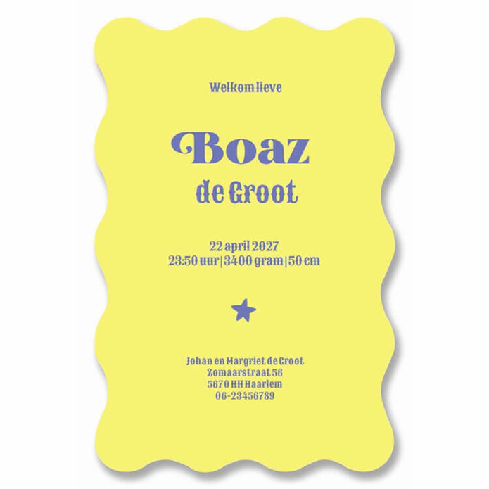 Een uniek geboortekaartje met golvende rand. Een geboortekaartje op een hele bijzondere wijze vervaardigd. Color blocking en het is ook mogelijk om er folie aan toe te voegen. Met de editor kun je zelf de kaart personaliseren en van kleur veranderen.