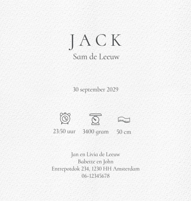 Geboortekaartje met meisje op het hek. Op de achtergrond zie je een molen en gras met bomen. Ze heeft haar broer en zus meegenomen in de trekkar en rusten even uit. Een watercolor geboortekaartje weiland met molen past in het Nederlandse landschap.