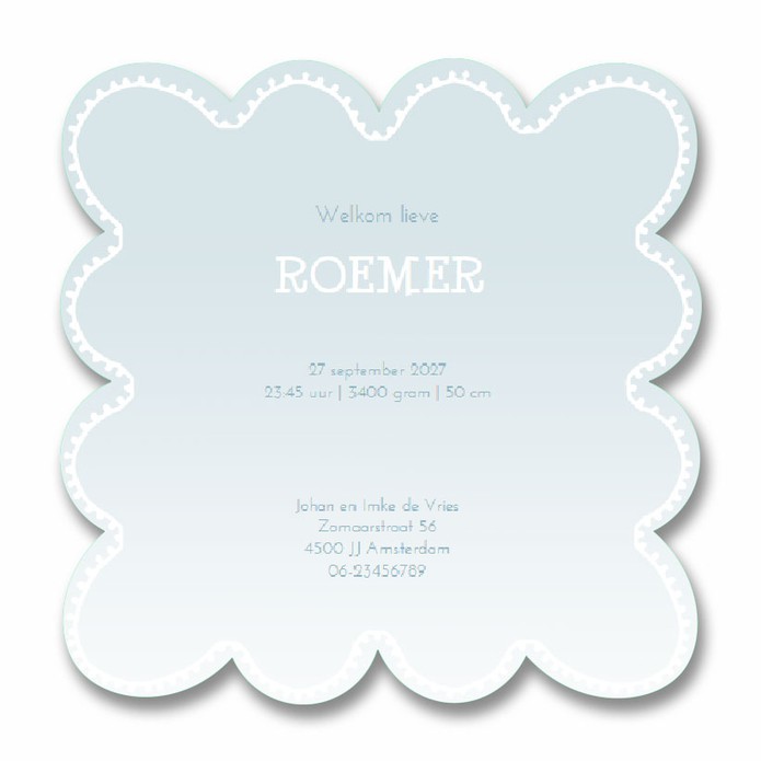 Geboortekaartje met Amsterdamse grachtenhuizen. Een bijzonder geboortekaartje met illustratieve rand om het een beetje speelser te maken. Het raampje op 3 hoog, daar brand nog licht. Daar is een kindje geboren!