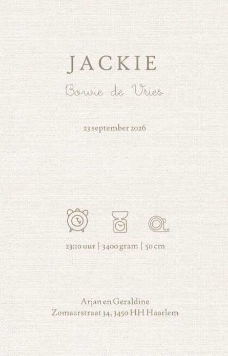 Sereen handgeschilderd geboortekaartje met slapende baby tussen de veldbloemen. Een linnen look achtergrond geeft de kaart net wat extra's en maakt jullie bijzondere geboortekaartje helemaal af.