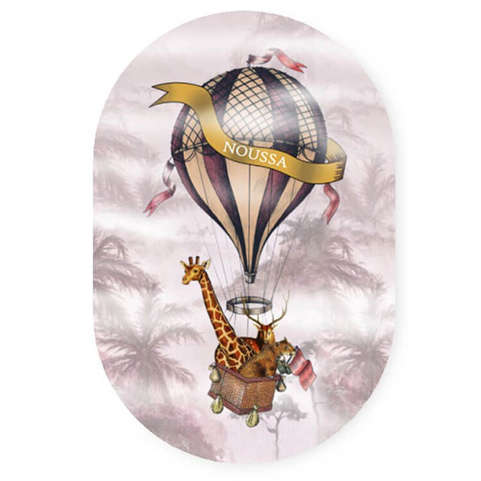 Uniek geboortekaartje in ovaal vorm gestanst. Luchtballon dat over de jungle vliegt is een illustratief vintage retro geboortekaartje in prachtige kleuren. Je kunt zelf in de editor tekst en afbeeldingen aanpassen. Vraag eens een proefdruk aan en laat hem