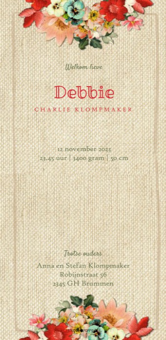 Retro geboortekaartje met afbeeldingen van vroeger. Een wiegje, takje, vogeltje, het maakt het tot een vertederend en lief geboortekaartje. Met vintage elementen en retro elementen is het een tijdloos geboortekaartje. Vraag eens de gratis proefkaart aan.