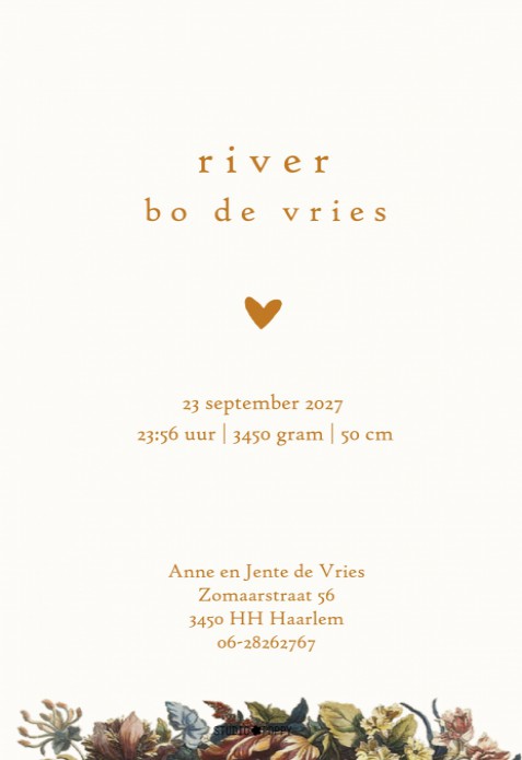 Geboortekaartje met kader van vintage bloemen is een eigentijds maar ook tijdloos geboortekaartje. Veel bloemen maar zeker niet alleen voor meisjes! De vintage touch met foliedruk is een bijzondere combinatie.