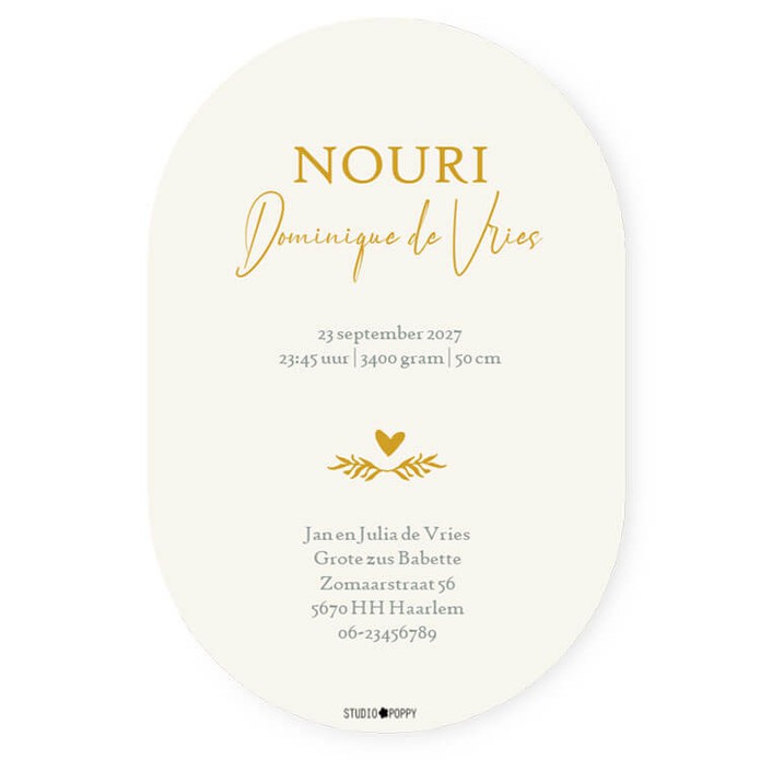 Geboortekaartje ovaal met romantische vintage bloemen. Een bijzonder geboortekaartje met vintage kenmerken maar in de stijl van nu. De vorm is uniek en de folie accenten zijn een echte toevoeging op het otwerp. Vraag eens een proefkaartje aan en beoordeel