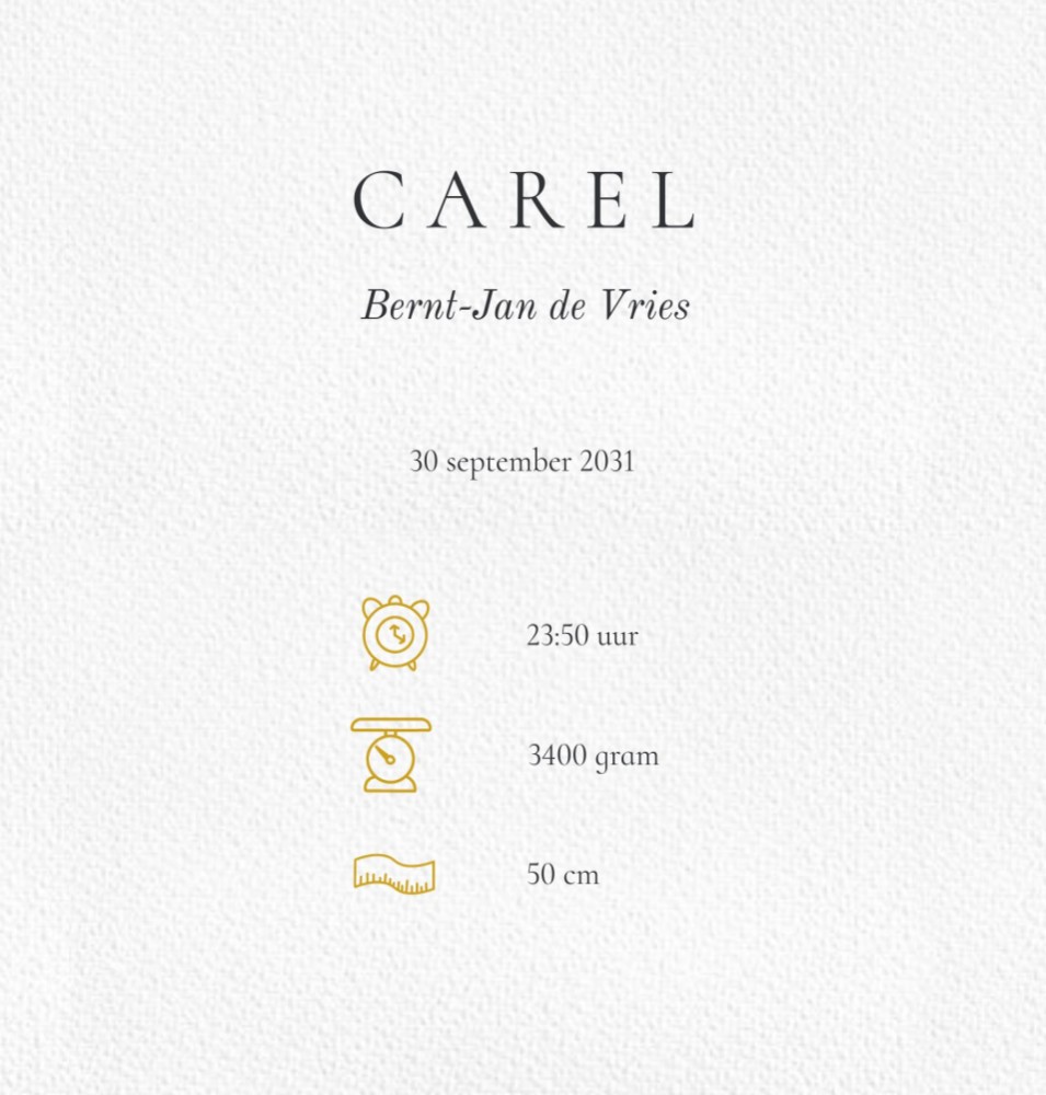 Geboortekaartje van Winnie the Pooh die met een blauwe ballon door de lucht vliegt. In de wolken vliegen de bijen met hem mee. Klassiek geboortekaartje met illustratie van een beer met ballon.