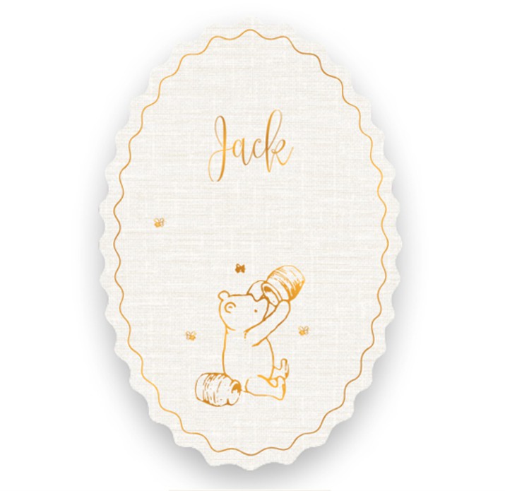 Een uniek geboortekaartje in bijzondere vorm van Winnie the Pooh. Ovaalvormig met golfjes en een mooi bijpassend kader. De honingpot mag niet ontbreken en het is mogelijk om een mooi versje van Winnie the Pooh toe te voegen.